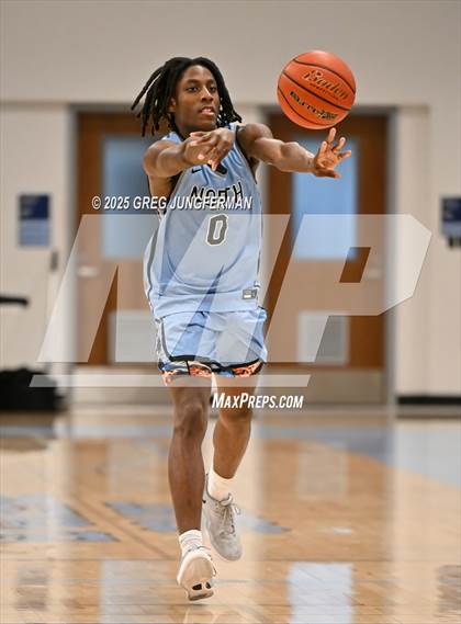 Thumbnail 2 in Vanden vs. Clovis North photogallery.