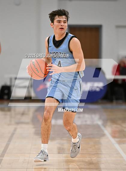 Thumbnail 2 in Vanden vs. Clovis North photogallery.