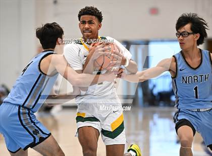 Thumbnail 2 in Vanden vs. Clovis North photogallery.