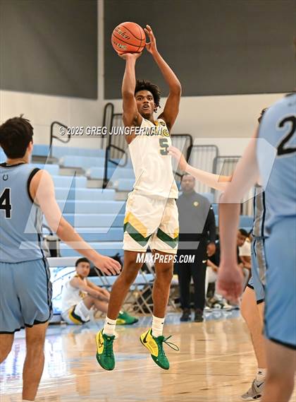 Thumbnail 2 in Vanden vs. Clovis North photogallery.