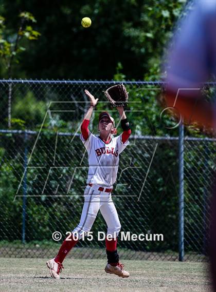 Thumbnail 2 in Bloomingdale vs. Chamberlain photogallery.