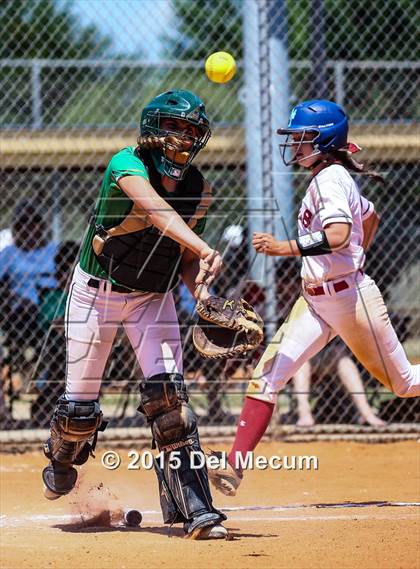 Thumbnail 3 in Bloomingdale vs. Chamberlain photogallery.