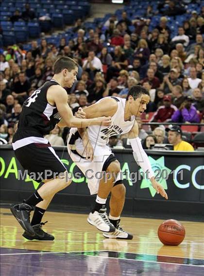 Thumbnail 2 in Archbishop Mitty vs. Woodcreek (CIF NorCal D2 Regional Final) photogallery.