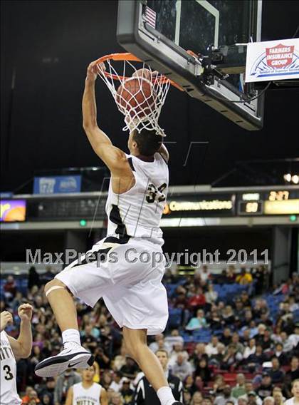 Thumbnail 2 in Archbishop Mitty vs. Woodcreek (CIF NorCal D2 Regional Final) photogallery.