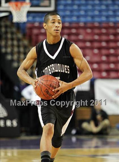 Thumbnail 2 in Archbishop Mitty vs. Woodcreek (CIF NorCal D2 Regional Final) photogallery.