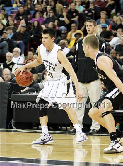 Thumbnail 3 in Archbishop Mitty vs. Woodcreek (CIF NorCal D2 Regional Final) photogallery.