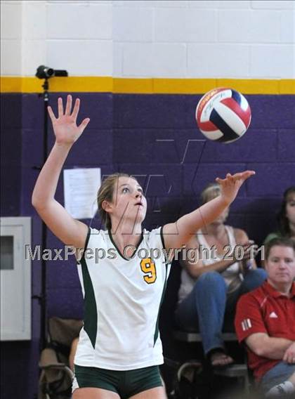 Thumbnail 2 in Long Beach Poly vs Central Catholic (2010 Durango Fall Classic) photogallery.