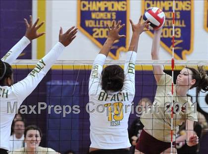 Thumbnail 1 in Long Beach Poly vs Central Catholic (2010 Durango Fall Classic) photogallery.