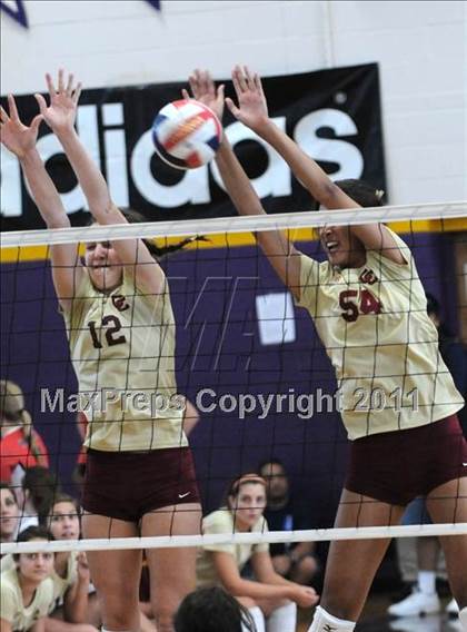 Thumbnail 3 in Long Beach Poly vs Central Catholic (2010 Durango Fall Classic) photogallery.