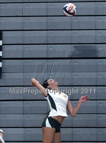 Thumbnail 3 in Long Beach Poly vs Central Catholic (2010 Durango Fall Classic) photogallery.