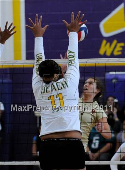 Thumbnail 1 in Long Beach Poly vs Central Catholic (2010 Durango Fall Classic) photogallery.