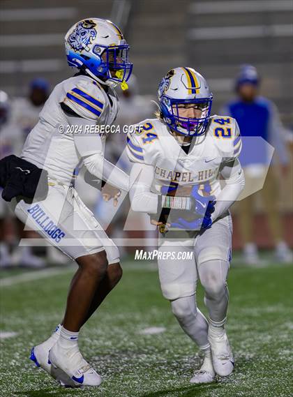 Thumbnail 3 in Worthing vs. Chapel Hill (UIL Football 4A D1 Region 3 Area Playoff) photogallery.