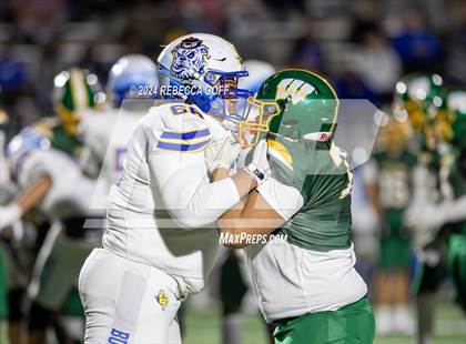 Thumbnail 3 in Worthing vs. Chapel Hill (UIL Football 4A D1 Region 3 Area Playoff) photogallery.