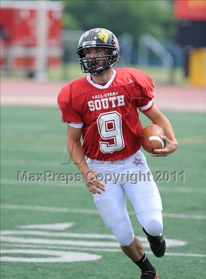 Thumbnail 3 in WFCA D4-7 All-Star Football Game photogallery.