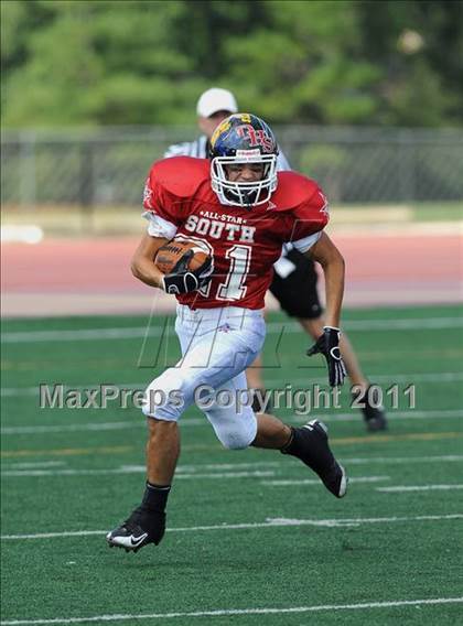Thumbnail 3 in WFCA D4-7 All-Star Football Game photogallery.