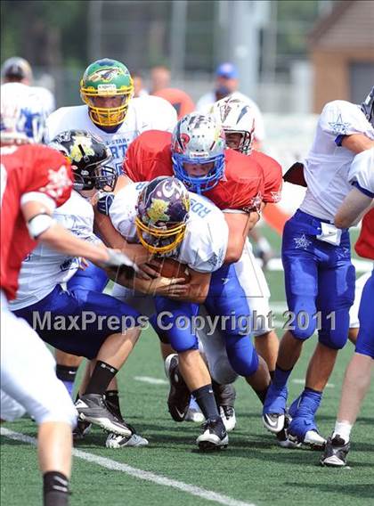 Thumbnail 3 in WFCA D4-7 All-Star Football Game photogallery.
