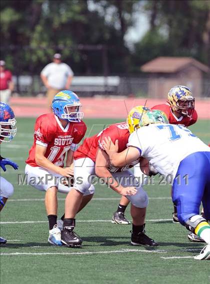 Thumbnail 3 in WFCA D4-7 All-Star Football Game photogallery.