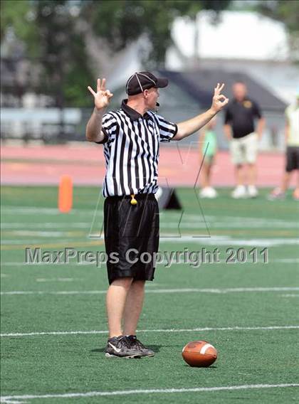 Thumbnail 3 in WFCA D4-7 All-Star Football Game photogallery.