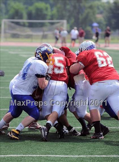 Thumbnail 3 in WFCA D4-7 All-Star Football Game photogallery.