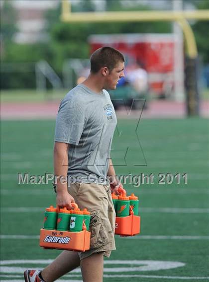 Thumbnail 3 in WFCA D4-7 All-Star Football Game photogallery.
