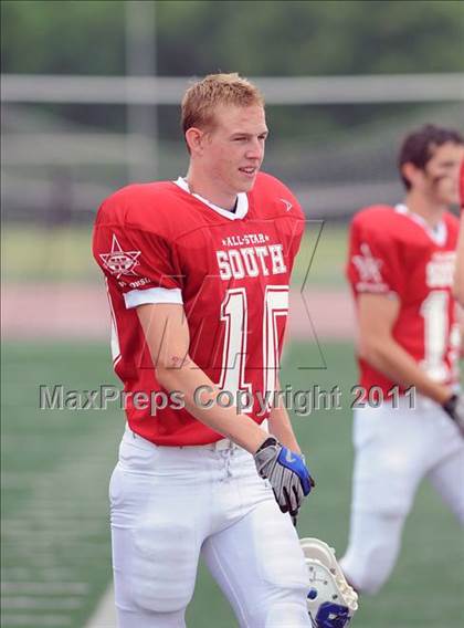 Thumbnail 2 in WFCA D4-7 All-Star Football Game photogallery.
