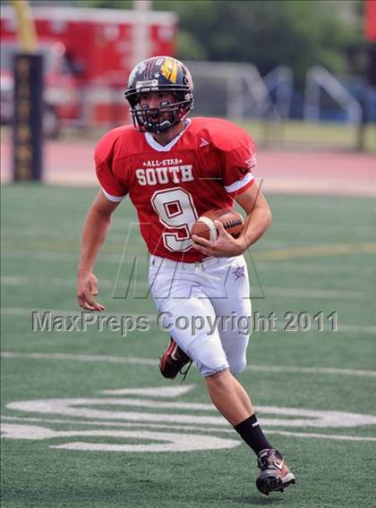 Thumbnail 2 in WFCA D4-7 All-Star Football Game photogallery.