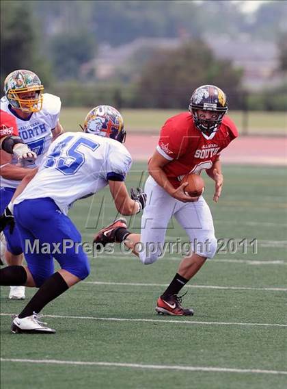 Thumbnail 3 in WFCA D4-7 All-Star Football Game photogallery.