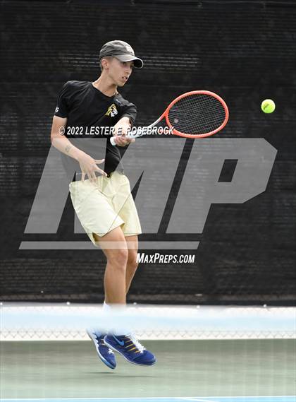 Thumbnail 2 in UIL 3A/4A Championships photogallery.
