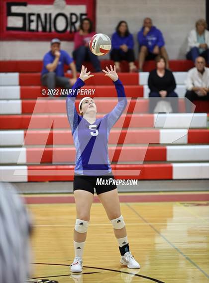 Thumbnail 2 in Lincoln @ Neshannock photogallery.