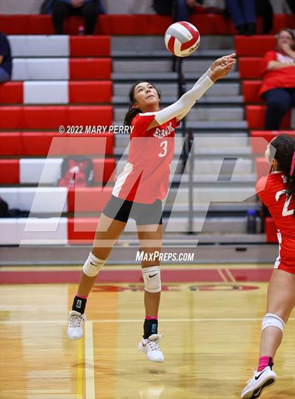 Thumbnail 3 in Lincoln @ Neshannock photogallery.