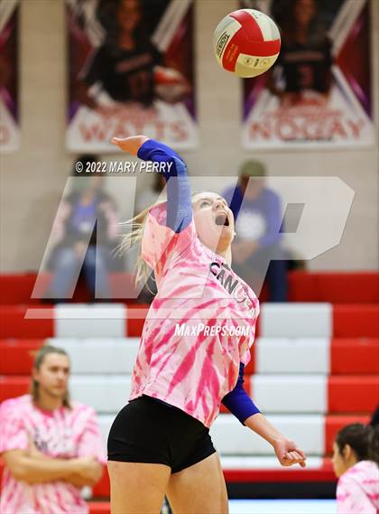 Thumbnail 1 in Lincoln @ Neshannock photogallery.