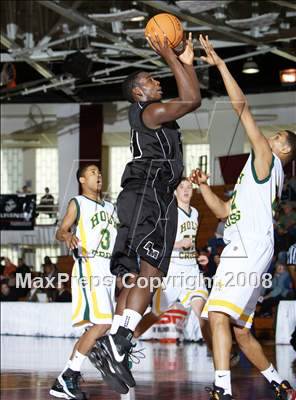 Thumbnail 3 in Holy Cross vs Archbishop Mitty (Spalding Hoophall Classic) photogallery.