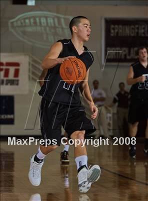 Thumbnail 1 in Holy Cross vs Archbishop Mitty (Spalding Hoophall Classic) photogallery.