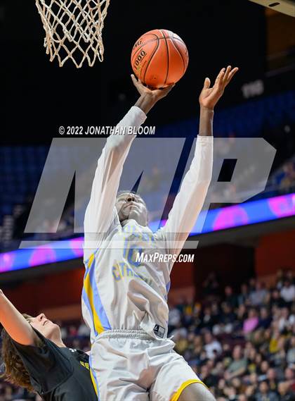 Thumbnail 3 in Kolbe-Cathedral vs. Hand (CIAC Class III Final) photogallery.