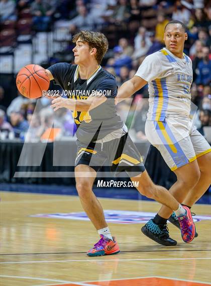 Thumbnail 3 in Kolbe-Cathedral vs. Hand (CIAC Class III Final) photogallery.