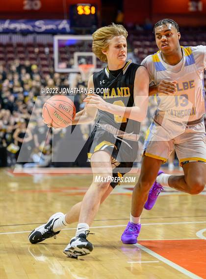 Thumbnail 2 in Kolbe-Cathedral vs. Hand (CIAC Class III Final) photogallery.