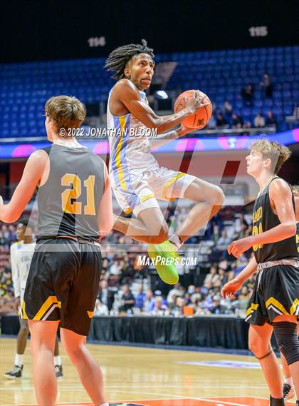 Thumbnail 2 in Kolbe-Cathedral vs. Hand (CIAC Class III Final) photogallery.