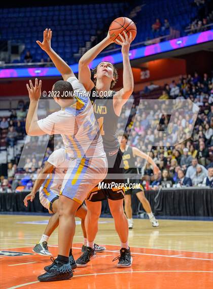 Thumbnail 2 in Kolbe-Cathedral vs. Hand (CIAC Class III Final) photogallery.