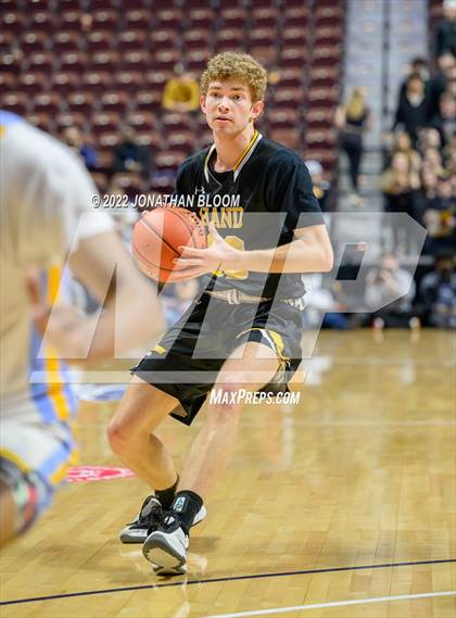 Thumbnail 2 in Kolbe-Cathedral vs. Hand (CIAC Class III Final) photogallery.