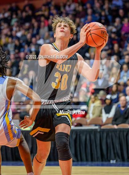 Thumbnail 2 in Kolbe-Cathedral vs. Hand (CIAC Class III Final) photogallery.