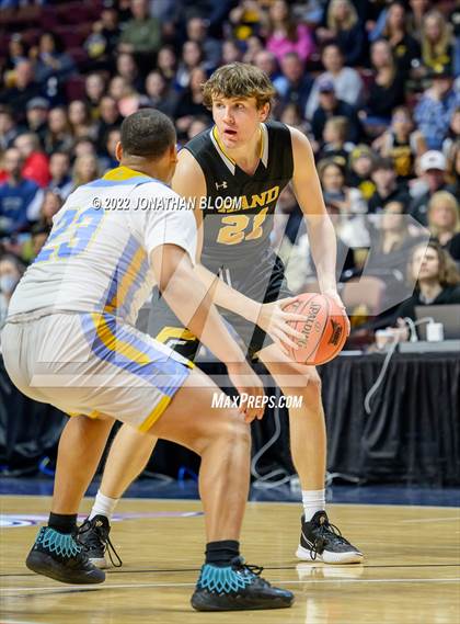 Thumbnail 2 in Kolbe-Cathedral vs. Hand (CIAC Class III Final) photogallery.