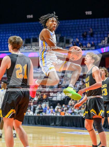 Thumbnail 3 in Kolbe-Cathedral vs. Hand (CIAC Class III Final) photogallery.