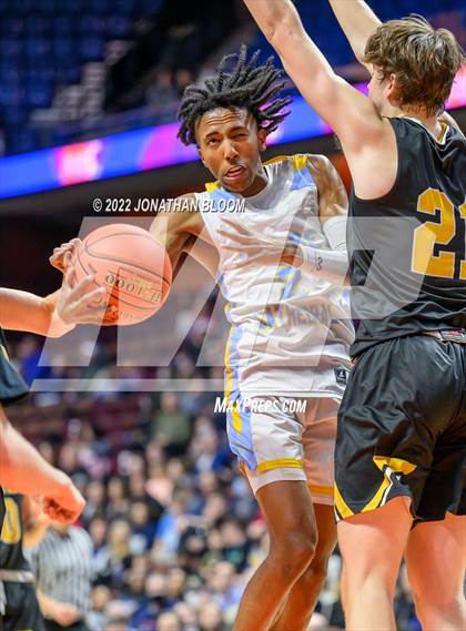 Thumbnail 1 in Kolbe-Cathedral vs. Hand (CIAC Class III Final) photogallery.