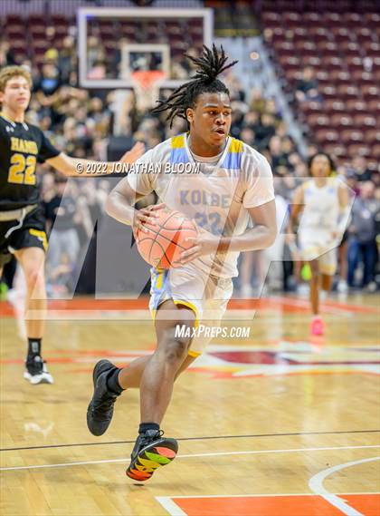 Thumbnail 1 in Kolbe-Cathedral vs. Hand (CIAC Class III Final) photogallery.