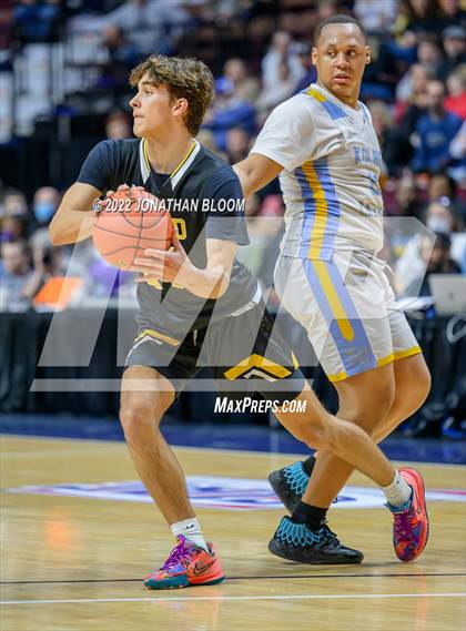 Thumbnail 2 in Kolbe-Cathedral vs. Hand (CIAC Class III Final) photogallery.