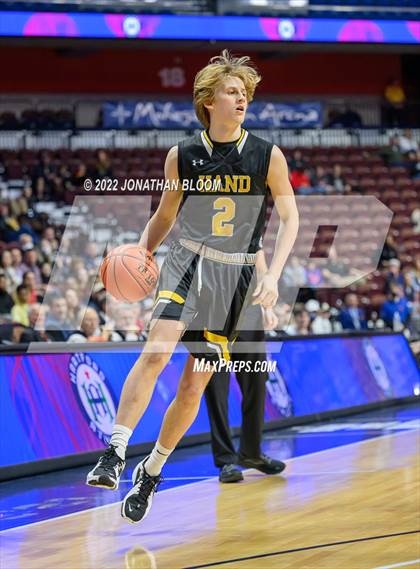 Thumbnail 1 in Kolbe-Cathedral vs. Hand (CIAC Class III Final) photogallery.