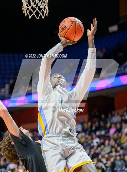 Thumbnail 2 in Kolbe-Cathedral vs. Hand (CIAC Class III Final) photogallery.