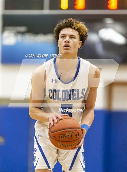 Thumbnail 3 in Male @ Covington Catholic photogallery.
