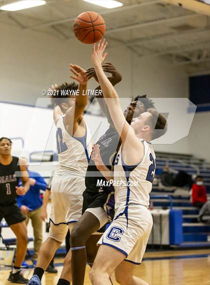 Thumbnail 1 in Male @ Covington Catholic photogallery.