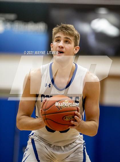 Thumbnail 2 in Male @ Covington Catholic photogallery.